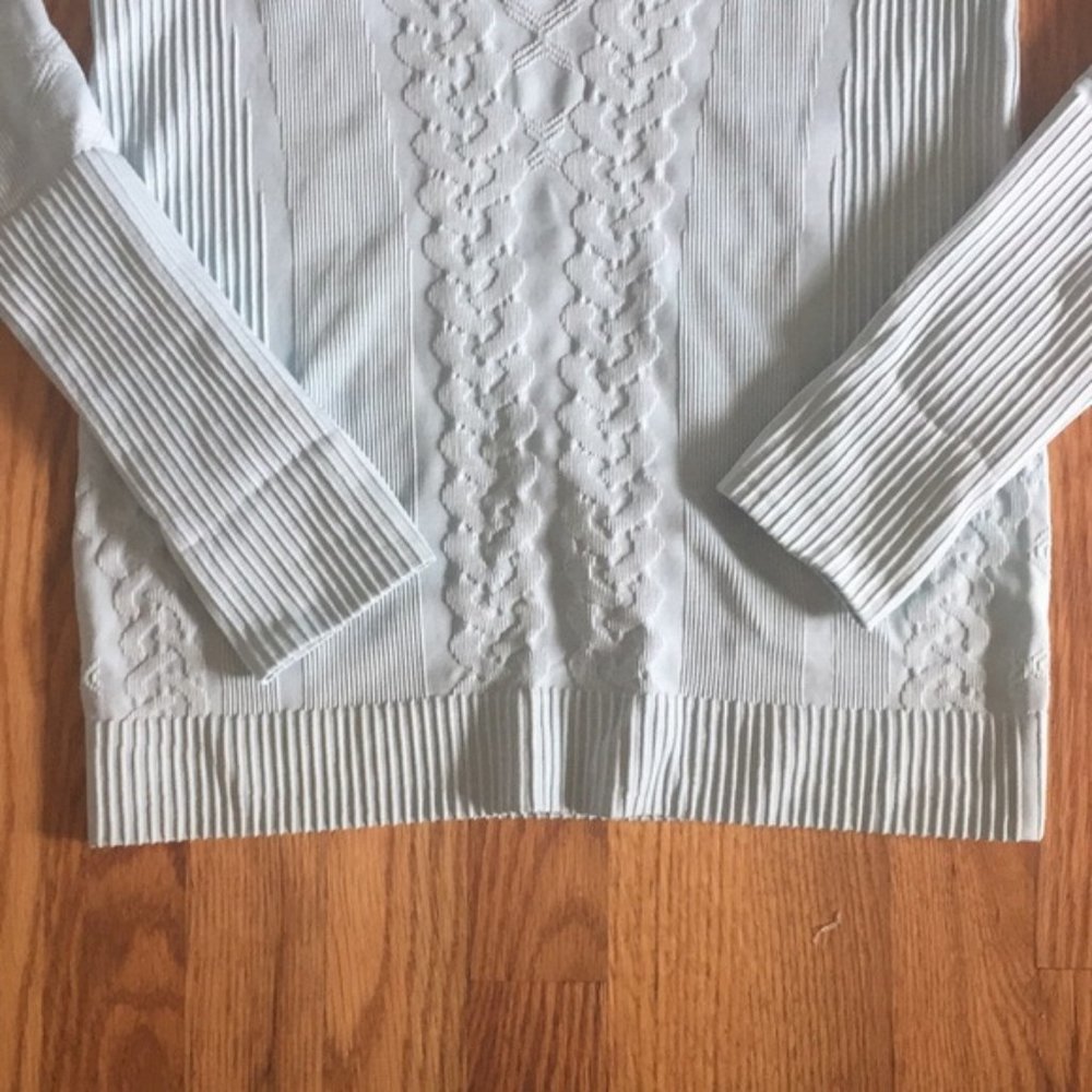 Rest Less Pullover - Picture 5 of 11